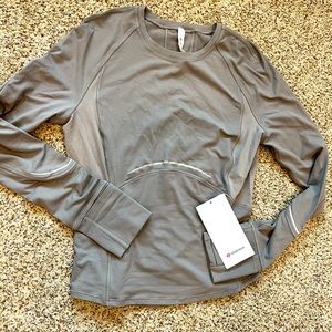 lululemon NEW WITH TAGS- size 8.